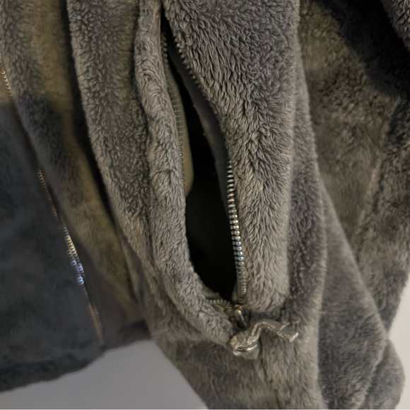 The North Face Gray Fleece Jacket - Picture 3 of 7